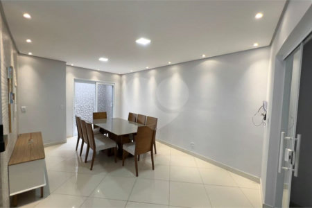 Casa à venda com 3 quartos, sendo 1 suíte,  no condomínio Jardim das Flores, Sorocaba - SP