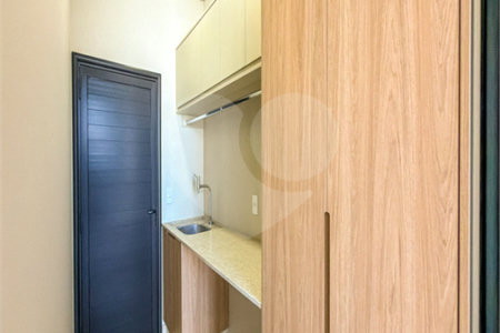 Casa à venda com 3 suítes no condomínio Residencial Dona Maria Candida, Indaiatuba - SP