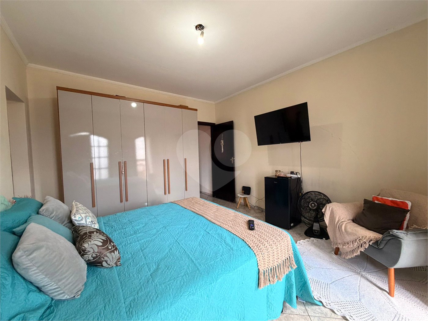 Sobrado à venda com 3 quartos, sendo 1 suíte, em Jardim Califórnia, Sorocaba, SP