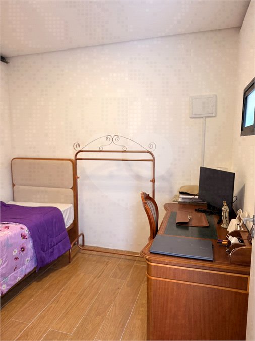 Casa à venda com 4 quartos, sendo 1 suíte,  no condomínio Alpes da Cantareira, Mairiporã - SP