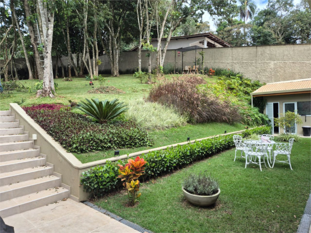 Casa à venda com 3 suítes no condomínio Alpes da Cantareira, Mairiporã - SP