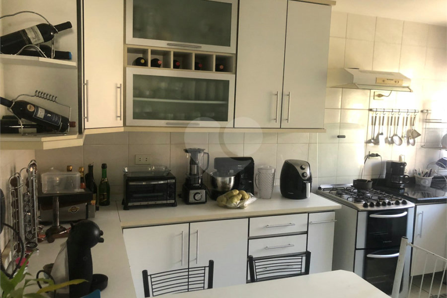Sobrado à venda com 4 quartos, sendo 1 suíte, em Sumaré, São Paulo, SP