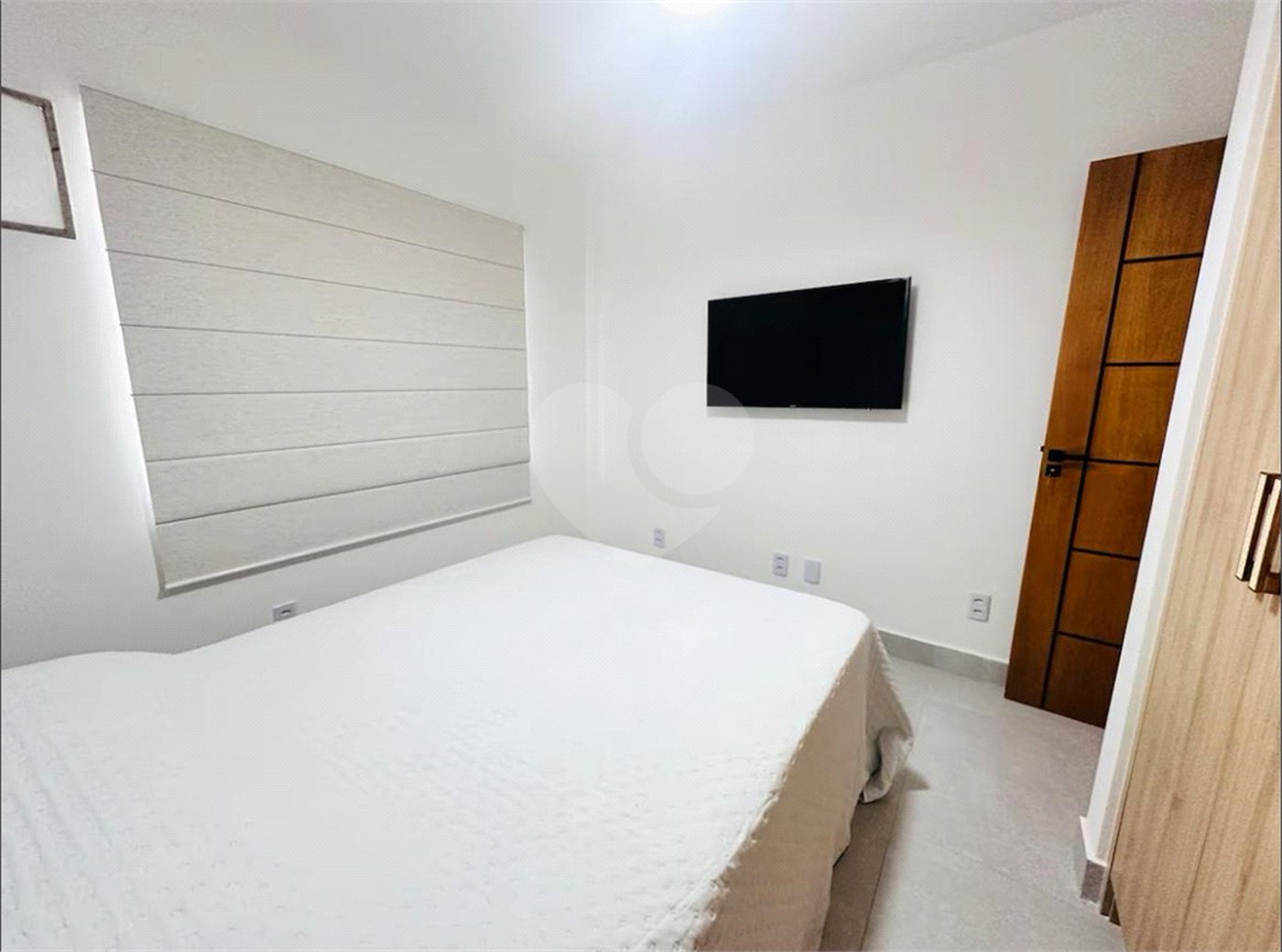 Casa à venda com 6 quartos, sendo 4 suítes,  em Caravelas, Armação dos Búzios, RJ