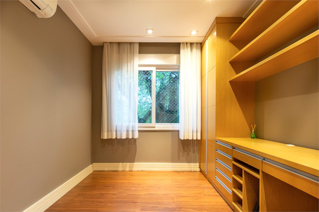 Casa à venda com 4 suítes no condomínio Las Cumbres, São Paulo - SP
