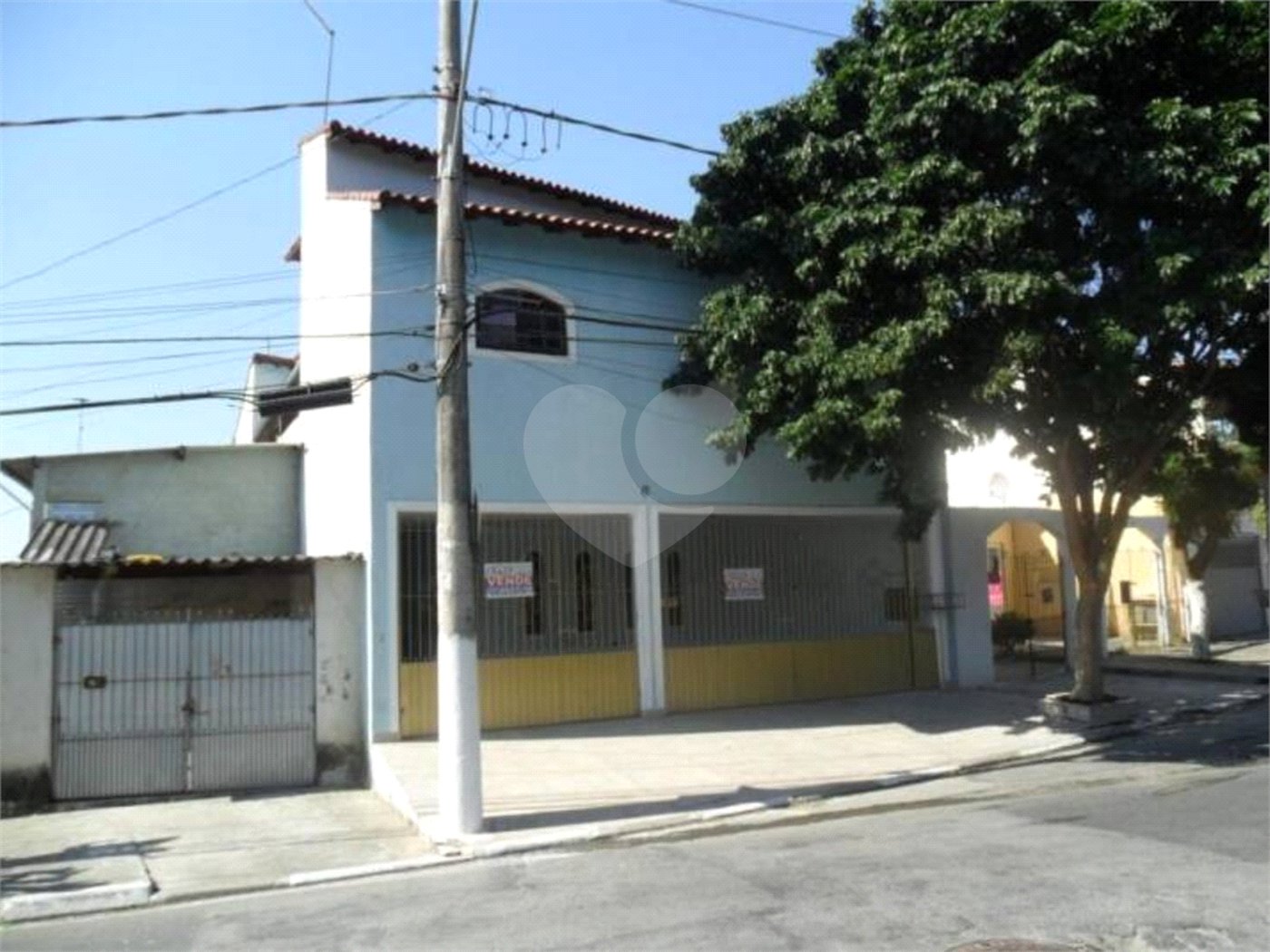 Casa à venda com 3 quartos, sendo 1 suíte, em Jardim Santa Helena, Poá, SP