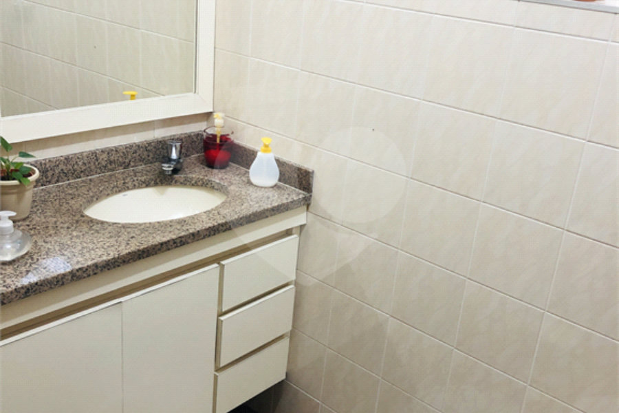 Sobrado à venda com 3 quartos em Tremembé, São Paulo, SP