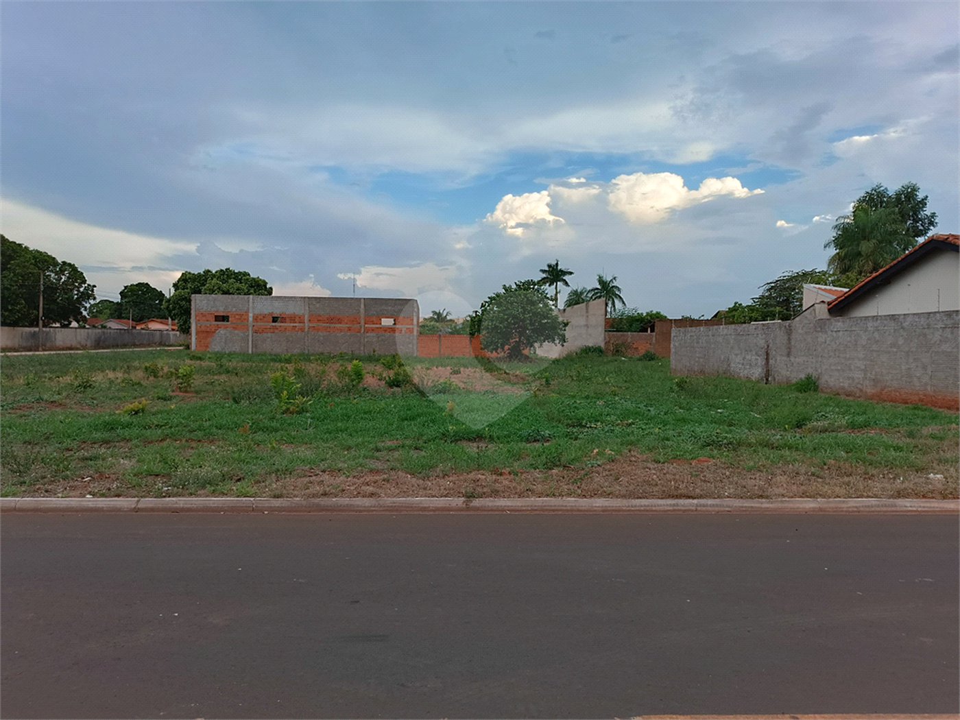 Terreno à venda em Jardim Alvorada, Três Lagoas, MS