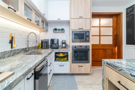 Casa à venda com 4 quartos, sendo 3 suítes, no condomínio Palm Hill North, São Paulo - SP