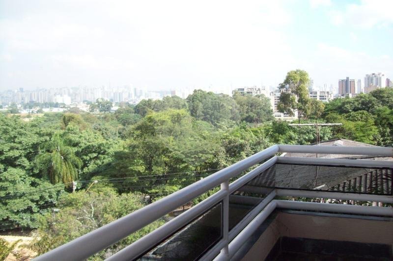 Sobrado à venda com 5 quartos, sendo 2 suítes, em Jardim São Bento, São Paulo, SP