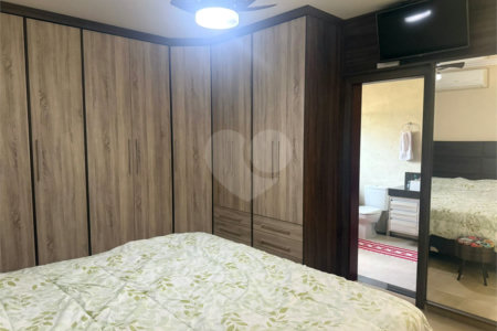 Casa à venda com 3 suítes no condomínio Terras de Mont Serrat, Salto - SP