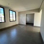 Casa à venda com 4 quartos, sendo 2 suítes,  no condomínio Florais Itália, Cuiabá - MT