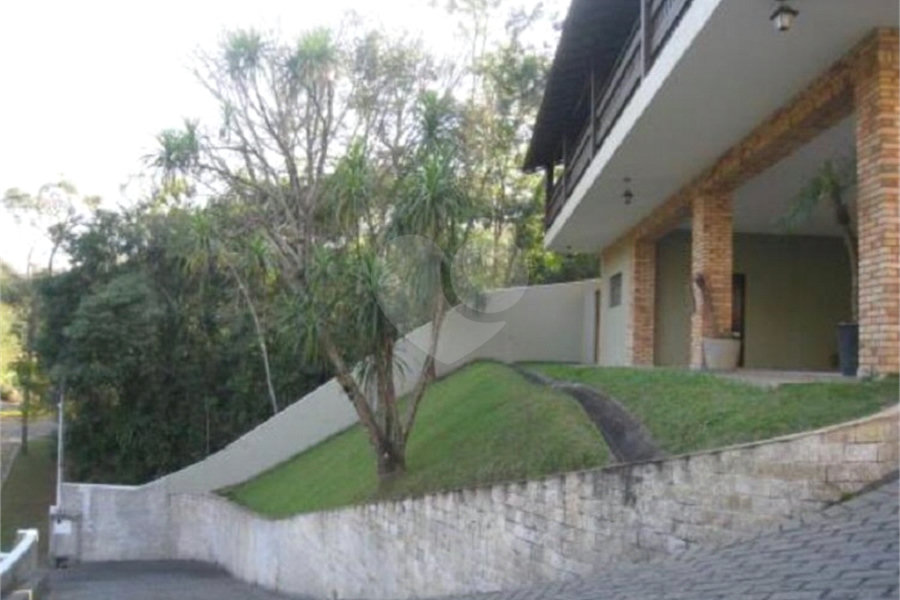Casa à venda com 4 suítes em Alpes dos Araçás (jordanésia), Cajamar, SP