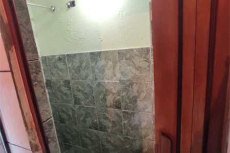 Sobrado à venda com 4 quartos em Parque Novo Horizonte, São José dos Campos, SP