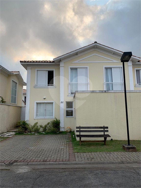 Casa à venda com 3 quartos, sendo 2 suítes,  no condomínio Residencial Jardins, São Bernardo do Campo - SP