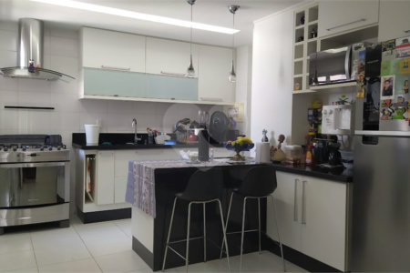 Apartamento à venda com 3 suítes em Jardim Londrina, São Paulo, SP