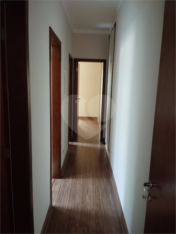 Casa à venda com 3 quartos, sendo 1 suíte,  no condomínio Vila Aracoara, Araraquara - SP