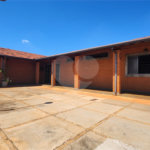 Casa à venda com 3 quartos, sendo 2 suítes, em Jardim Europa (vila Xavier), Araraquara, SP