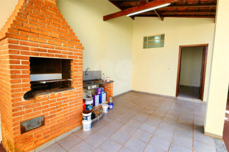 Sobrado à venda com 4 quartos, sendo 2 suítes, em Jardim Primavera, Araraquara, SP