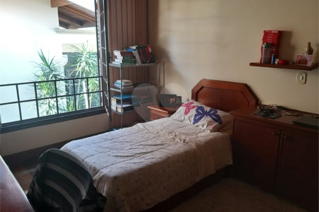 Casa à venda com 3 quartos, sendo 1 suíte, em Vila Gardênia, Atibaia, SP