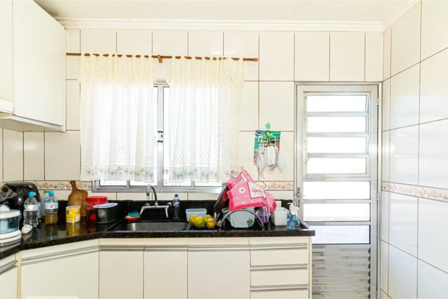 Sobrado à venda com 9 quartos, sendo 4 suítes, em Vila Guilherme, São Paulo, SP