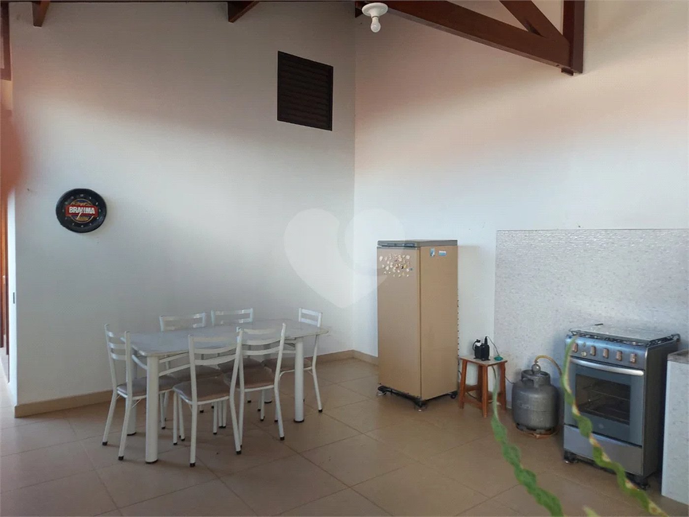 Casa à venda com 4 quartos, sendo 3 suítes, no Centro, Vinhedo, SP