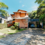 Casa à venda com 5 quartos, sendo 4 suítes, no condomínio Figueira Garden, Atibaia - SP