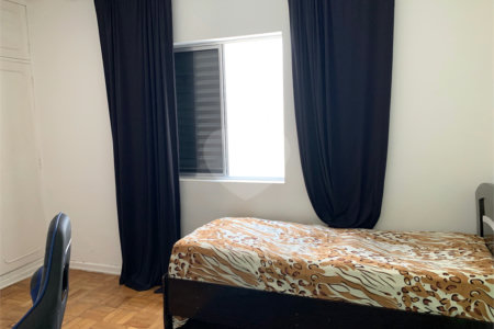 Casa à venda com 3 quartos, sendo 1 suíte, em Jardim Prudência, São Paulo, SP