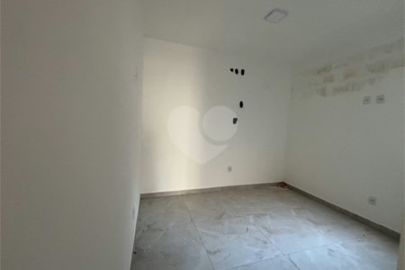 Casa de Vila à venda com 2 quartos em Jardim Santa Marta, Sorocaba, SP