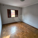 Sobrado à venda com 3 quartos em Vila Paulo Silas, São Paulo, SP