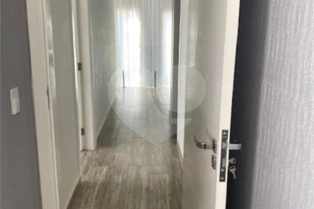 Casa à venda com 3 suítes no condomínio Campos do Conde I, Paulínia - SP