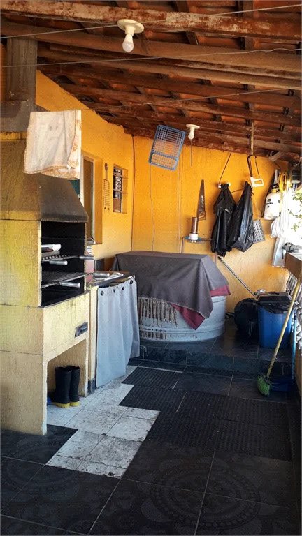 Casa à venda com 5 quartos, sendo 2 suítes,  em Jardim Nadir, São Paulo, SP