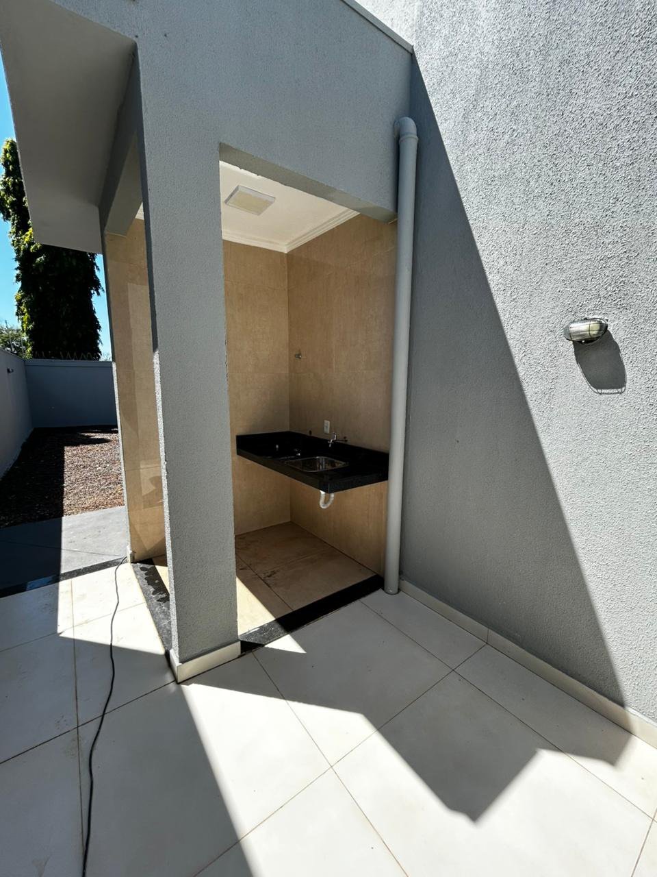 Casa à venda com 3 quartos, sendo 1 suíte,  em Três Lagoas, MS