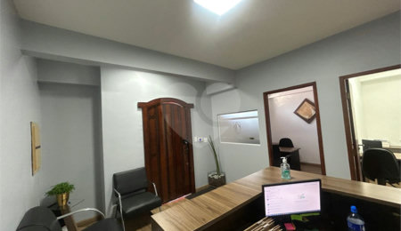 Sobrado para alugar com 5 quartos, sendo 1 suíte,  em Chácara Santo Antônio, São Paulo, SP