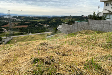 Terreno à venda no condomínio Residencial Campo de Toscana, Vinhedo - SP