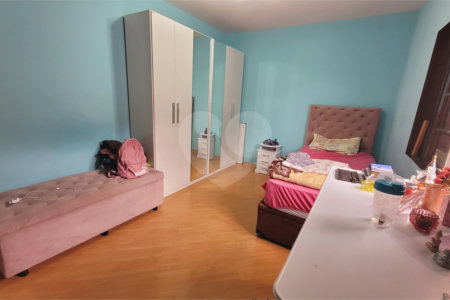 Casa à venda com 4 quartos, sendo 1 suíte, em Vila Matilde, São Paulo, SP