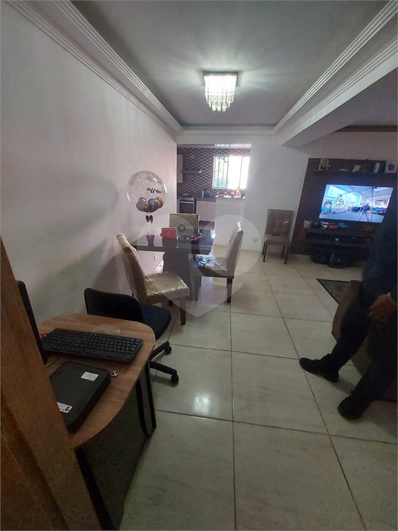Sobrado à venda com 8 quartos no Brasilândia, São Paulo, SP