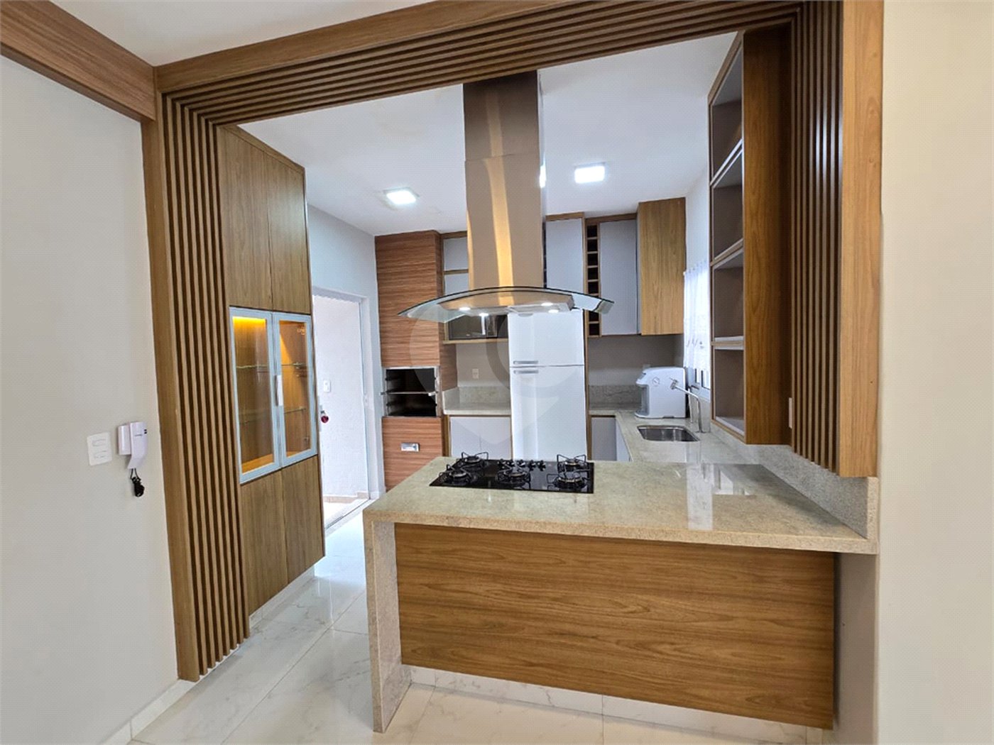 Casa para alugar com 3 quartos, sendo 1 suíte,  em Vila Rosa, Itapetininga, SP