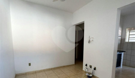 Casa à venda com 2 quartos em Vila Mazzei, Itapetininga, SP