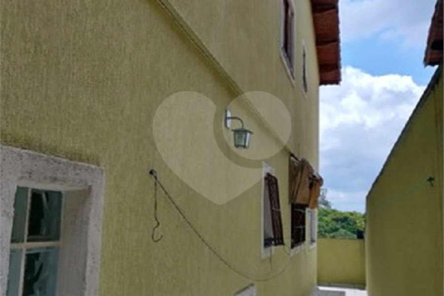 Sobrado à venda com 3 quartos, sendo 1 suíte, em Gopoúva, Guarulhos, SP