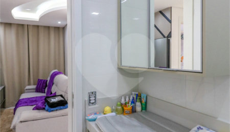 Apartamento à venda com 3 quartos, sendo 1 suíte,  em Santo Amaro, São Paulo, SP