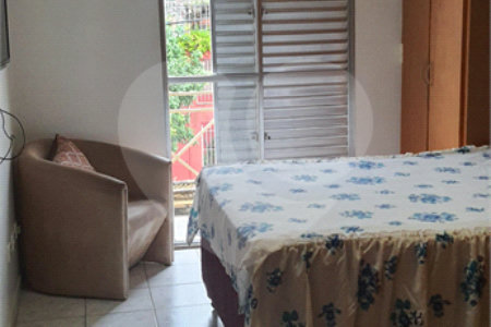 Sobrado à venda com 2 quartos em Jardim das Esmeraldas, São Paulo, SP