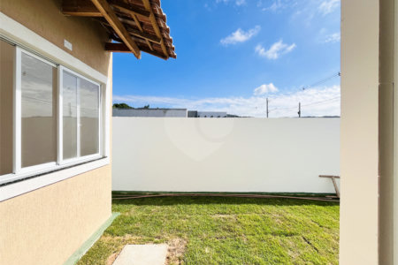 Casa à venda com 2 quartos, sendo 1 suíte, no condomínio Parque Guará, Rio de Janeiro - RJ