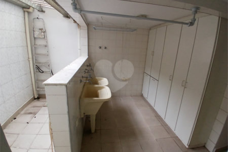 Casa à venda ou para alugar com 3 quartos, sendo 2 suítes, no condomínio Chácara das Rosas, São Paulo - SP