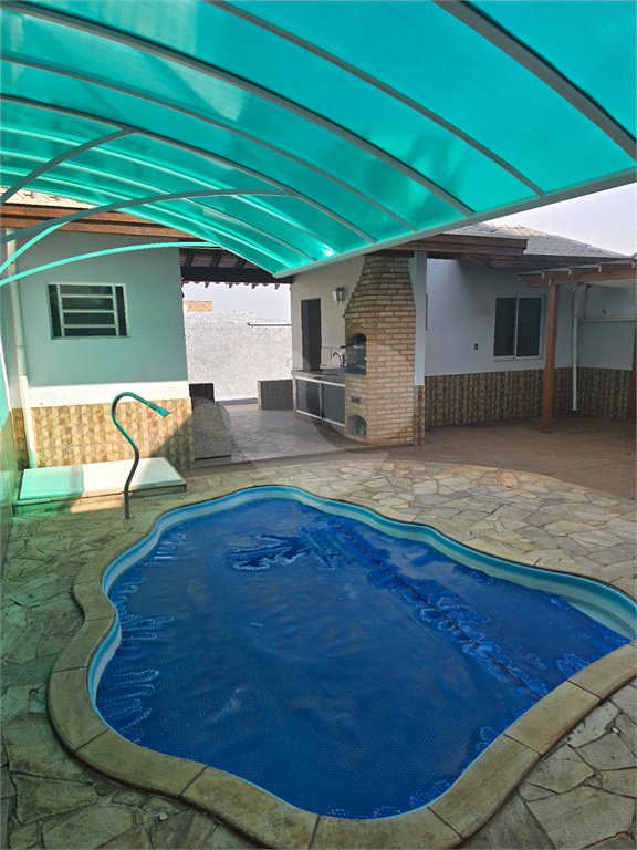 Casa à venda com 4 quartos, sendo 1 suíte, no condomínio Raizes, Paulínia - SP