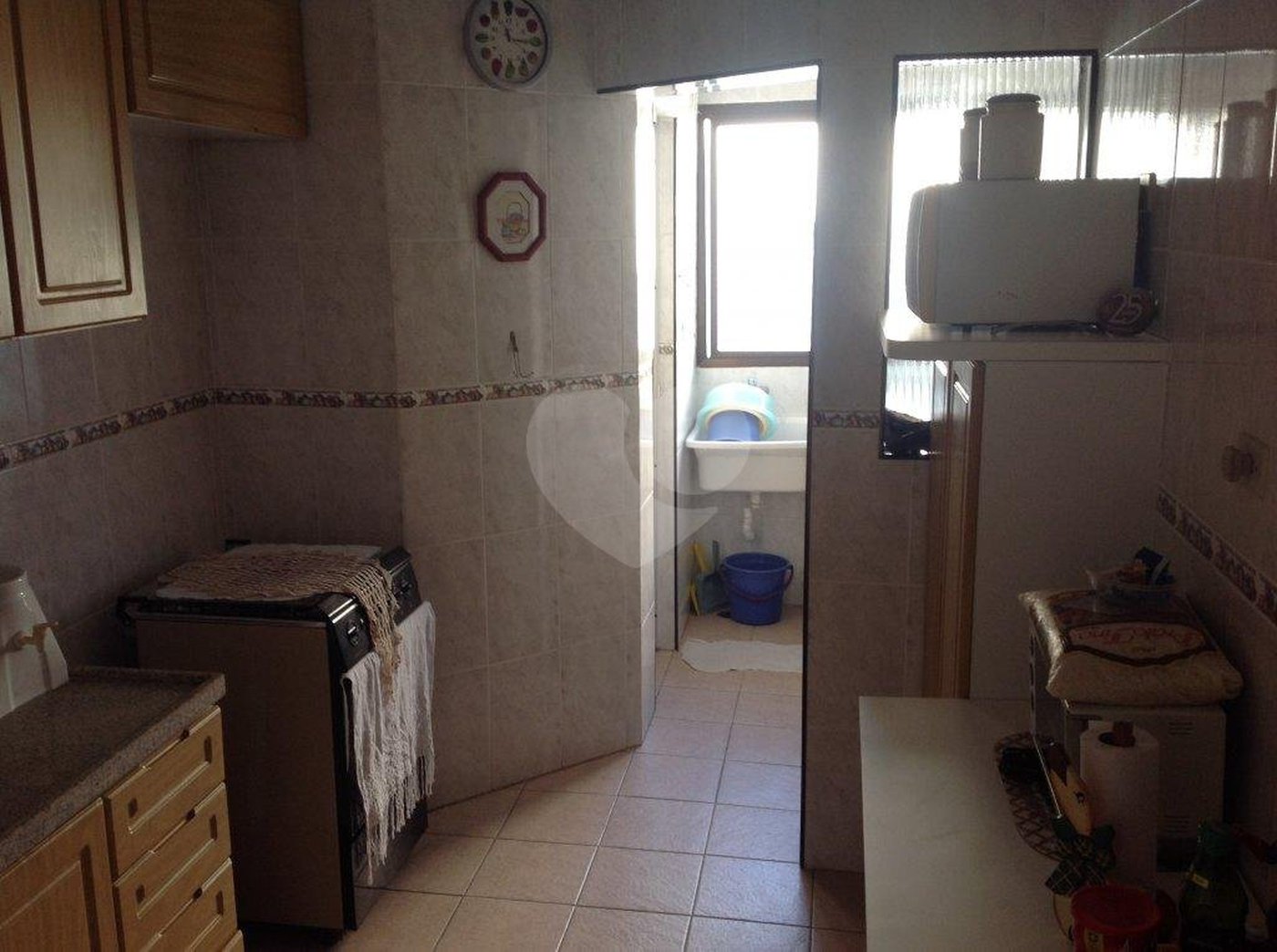 Apartamento à venda com 2 quartos, sendo 1 suíte, em Vila Luis Antônio, Guarujá, SP