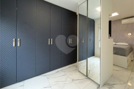 Apartamento à venda com 4 quartos, sendo 2 suítes, em Pinheiros, São Paulo, SP