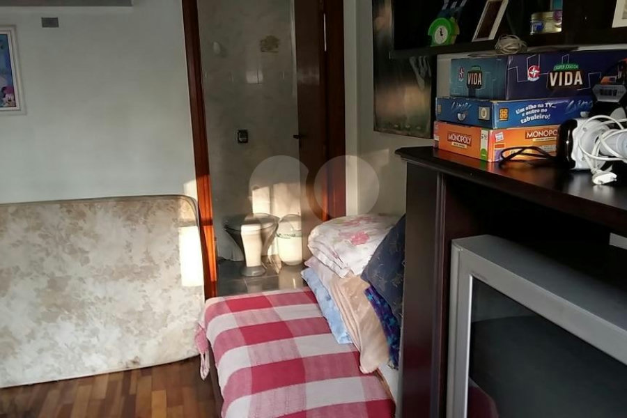 Sobrado à venda com 4 quartos, sendo 2 suítes, em Tremembé, São Paulo, SP