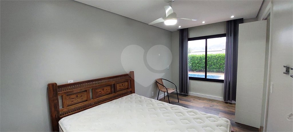 Casa para alugar com 5 quartos, sendo 1 suíte, no condomínio Figueira Garden, Atibaia - SP
