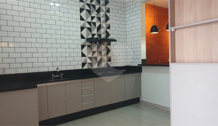 Casa à venda com 3 quartos, sendo 1 suíte,  no condomínio Reserva das Paineiras, Itapetininga - SP