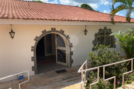 Casa à venda com 4 quartos, sendo 2 suítes,  em Dois Córregos, Piracicaba, SP